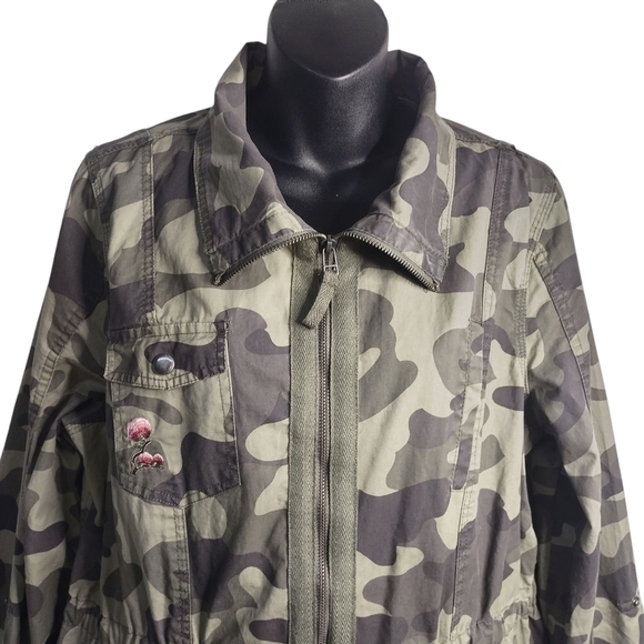 Ashley by 26 International Camo Embroidered Roll-up Tab Hunt Jacket Sz XL NWT - Picture 3 of 15